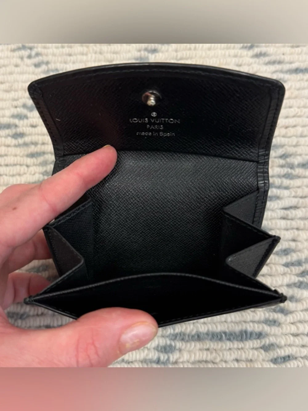 LOUIS VUITTON Unisex Classic Sleek Black Epi-Porte Monnaie Simple Coin Purse